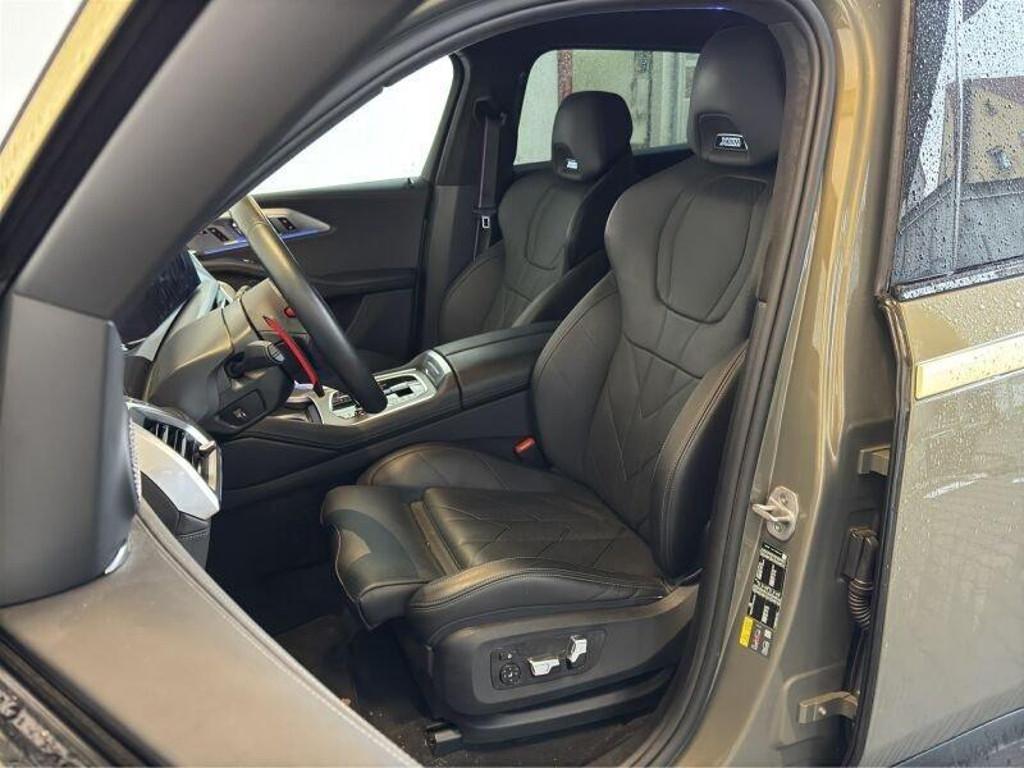 BMW XM