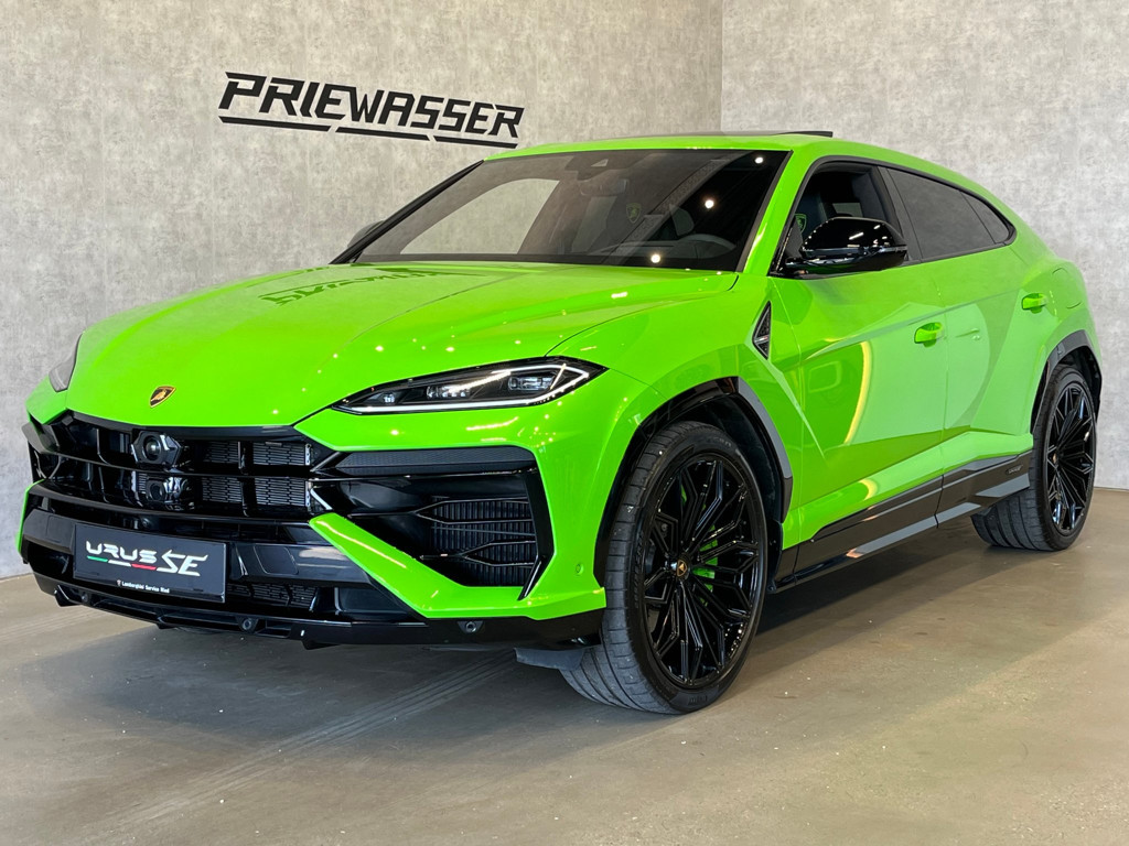 Lamborghini Urus 2025 Benzine