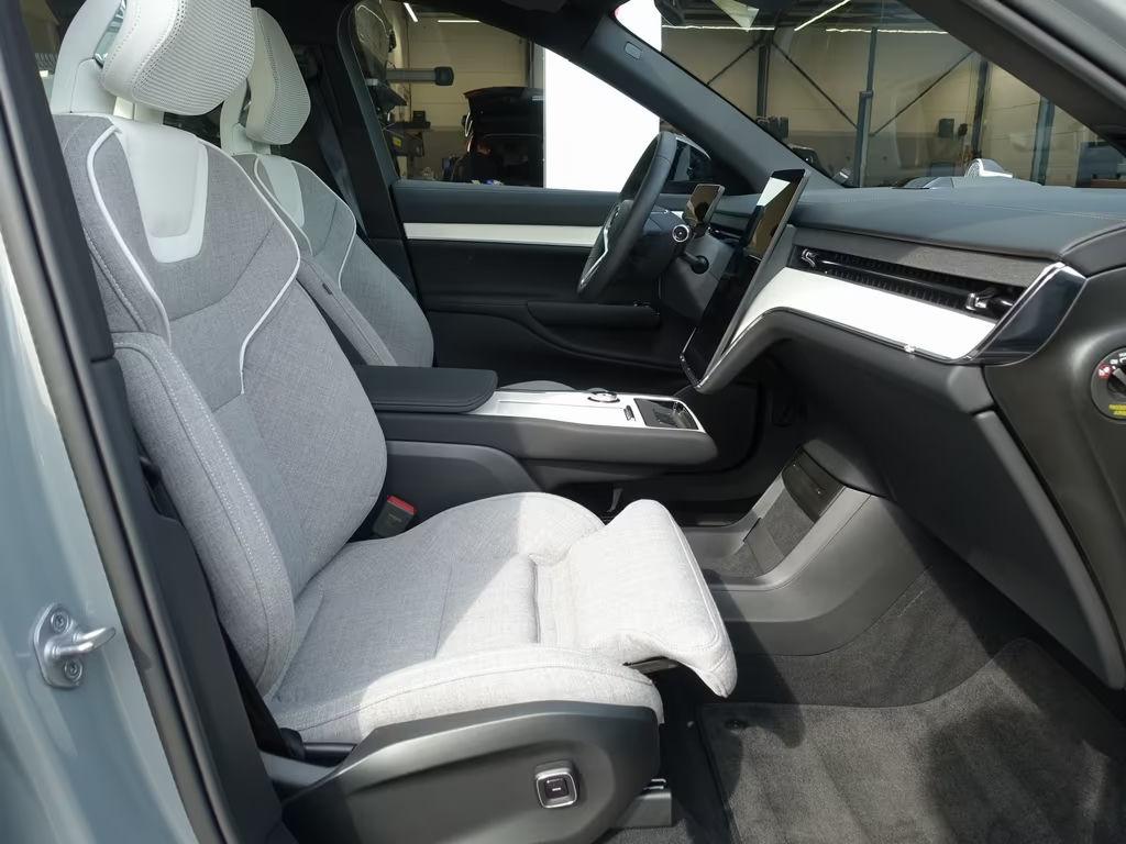 Volvo EX90