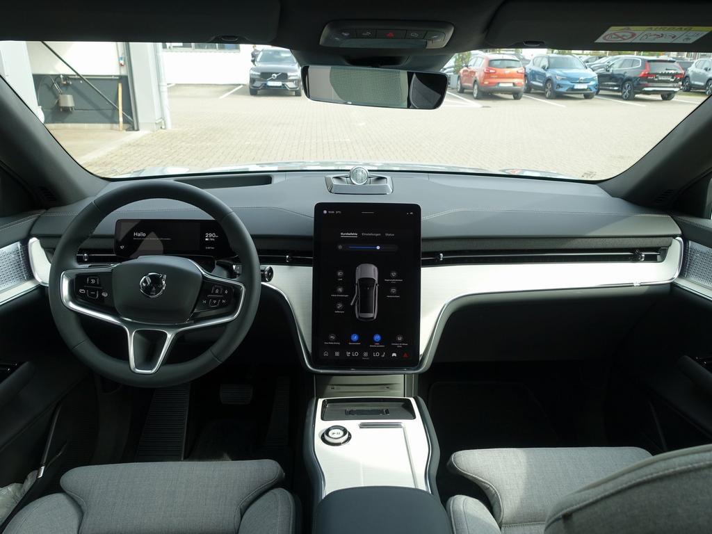 Volvo EX90