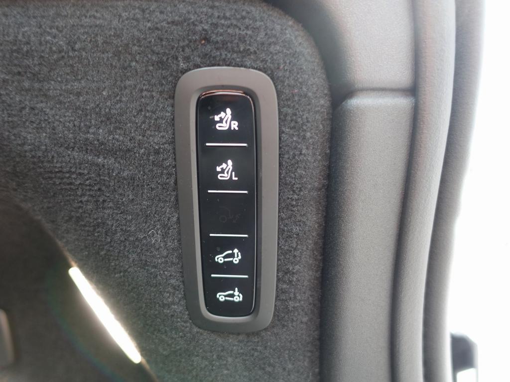 Volvo EX90