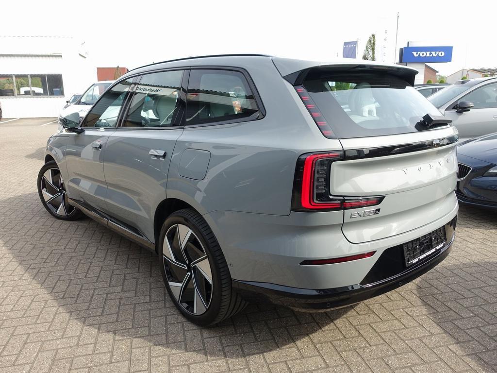 Volvo EX90