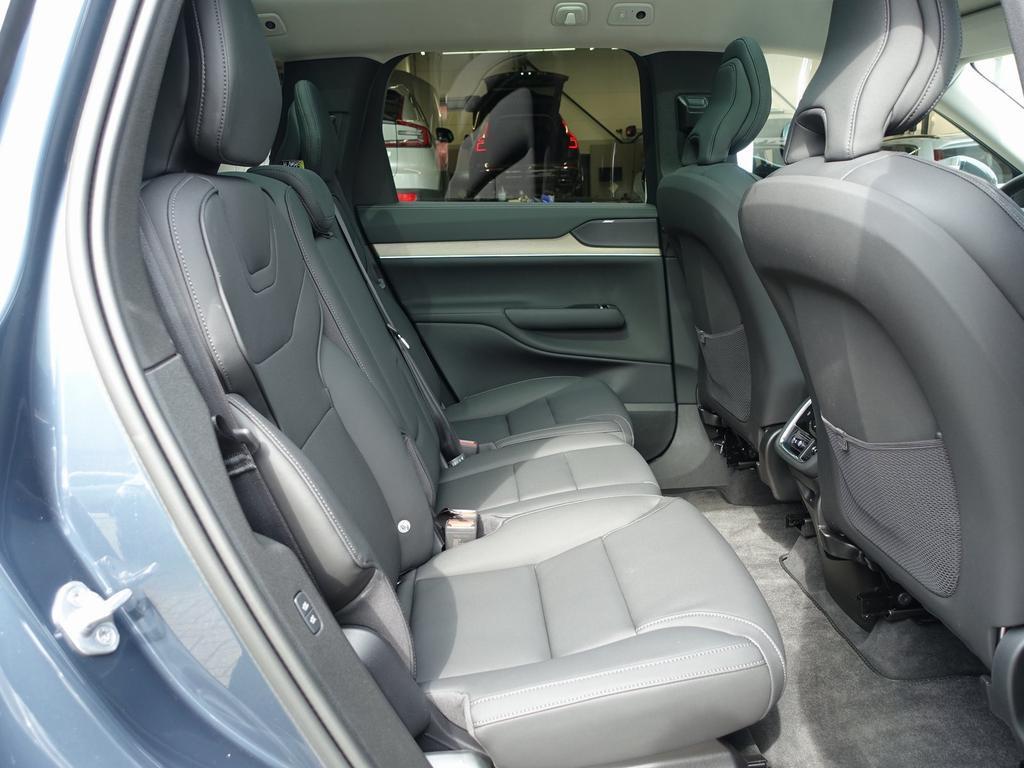 Volvo EX90