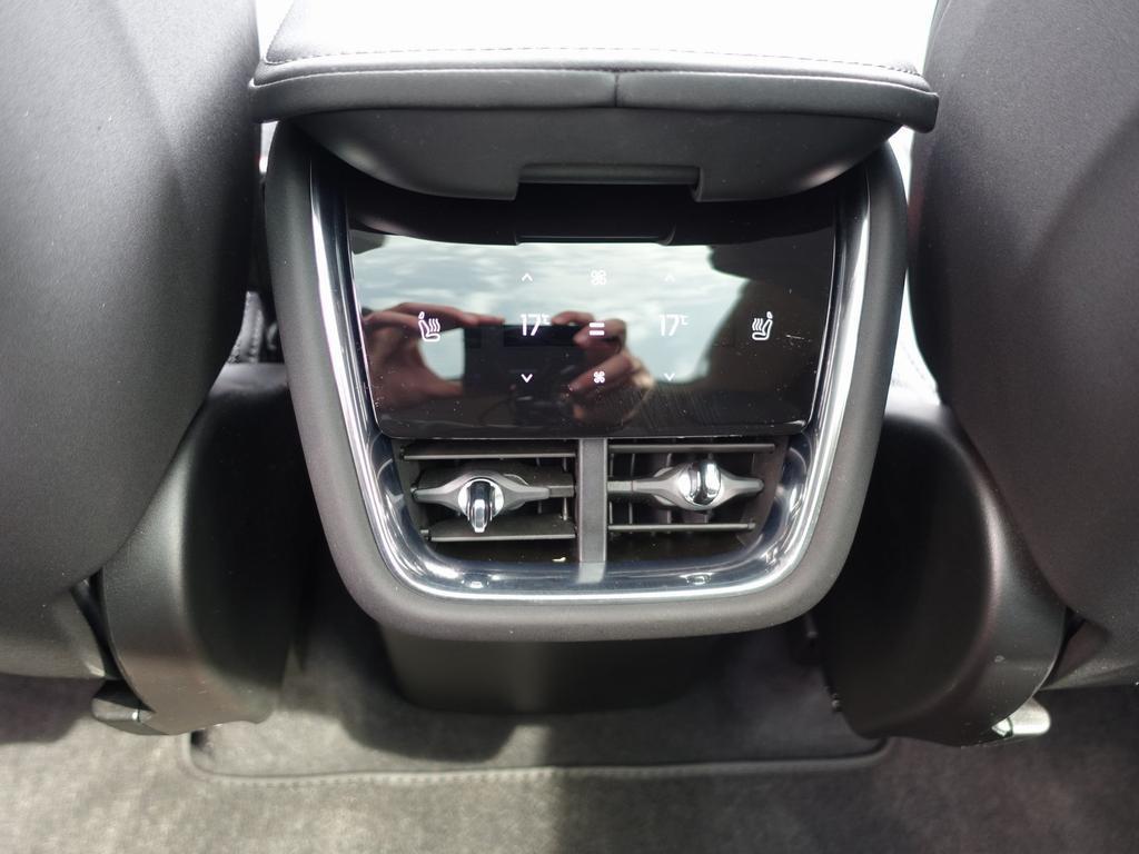 Volvo EX90