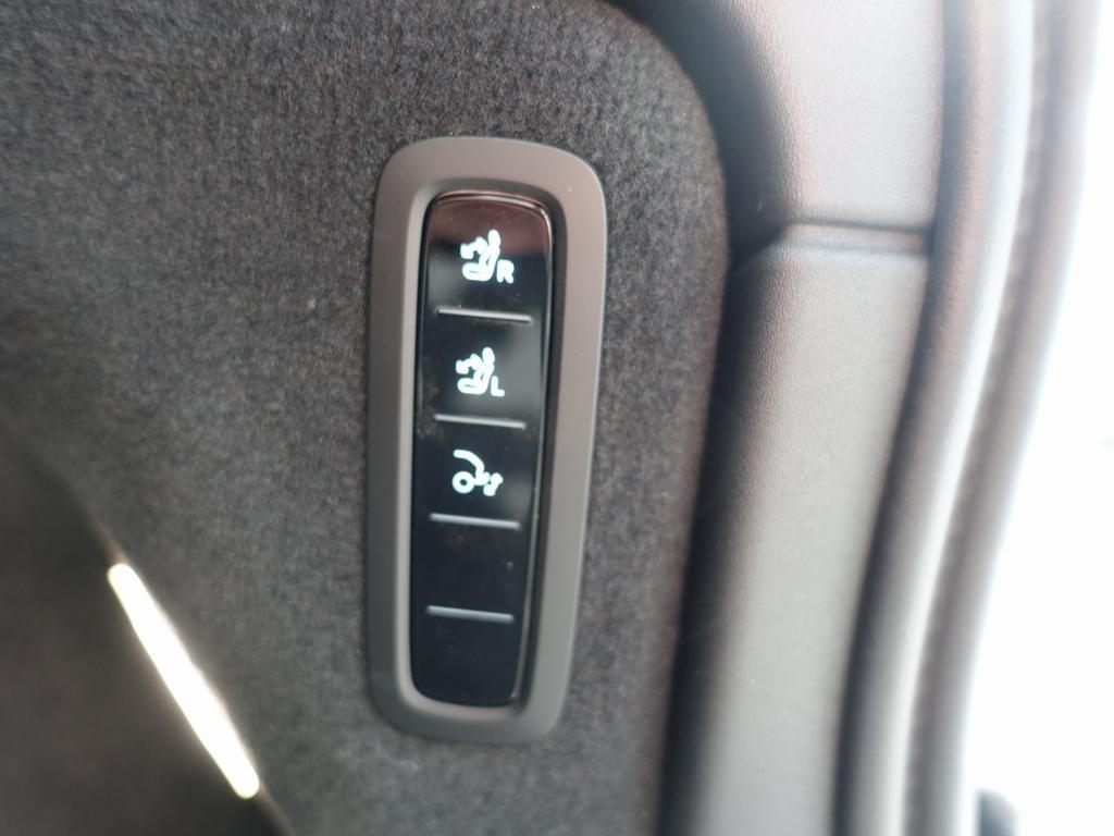 Volvo EX90