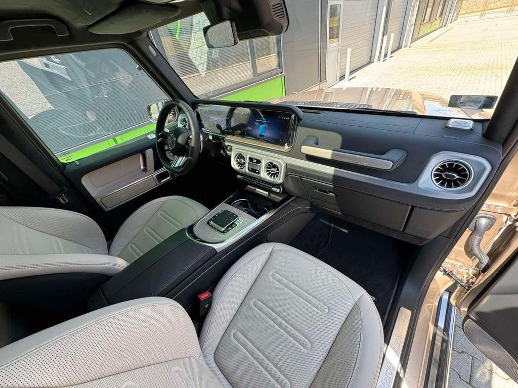 Mercedes-Benz G-Klasse