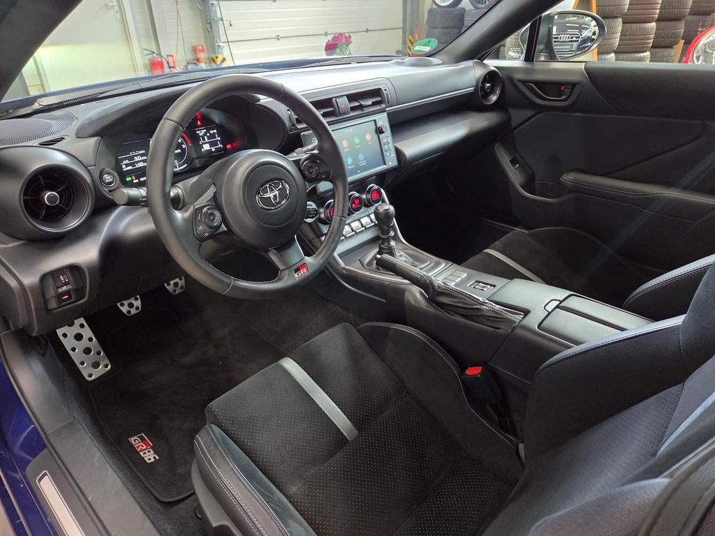 Toyota GR86
