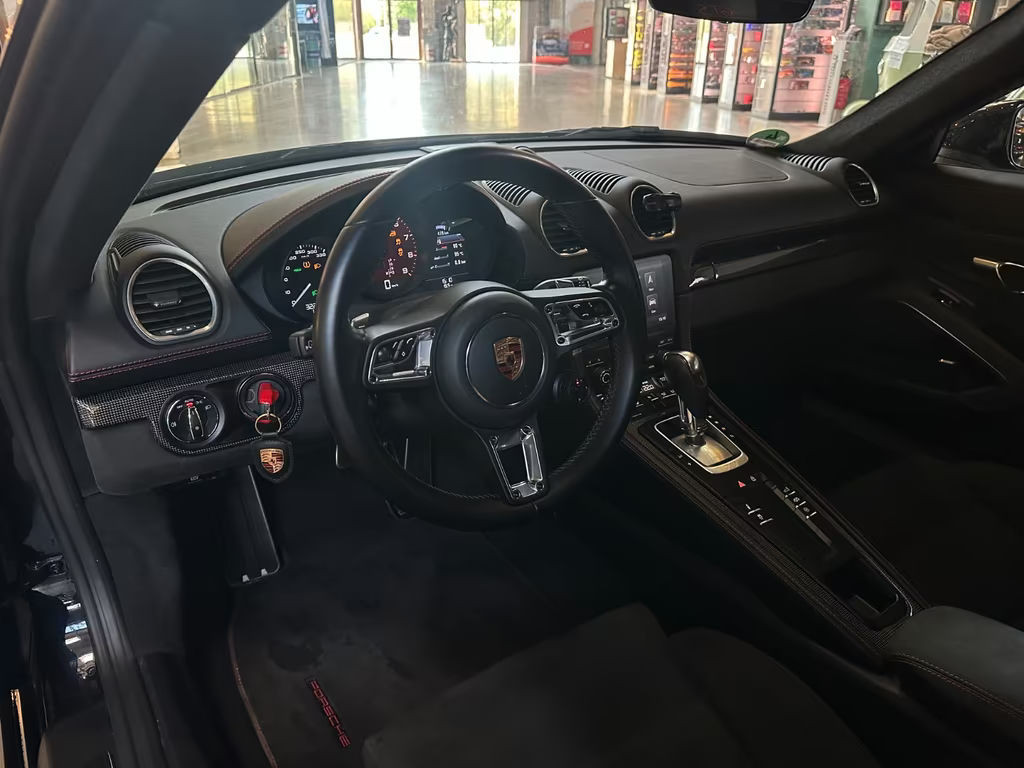 Porsche Cayman