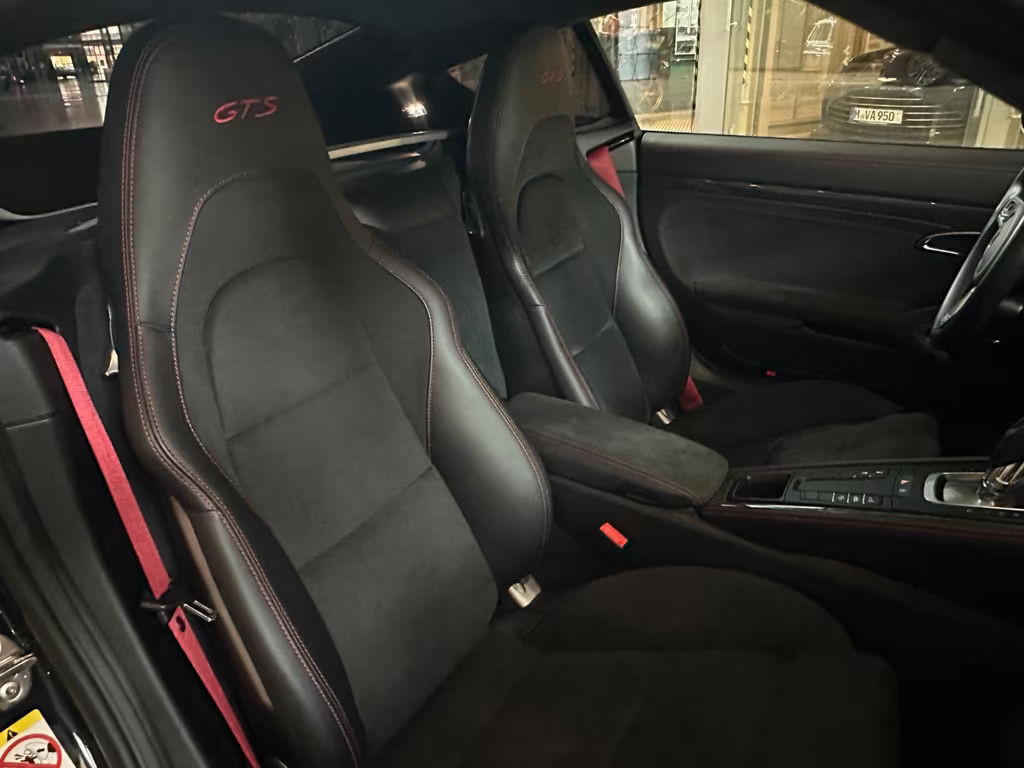 Porsche Cayman