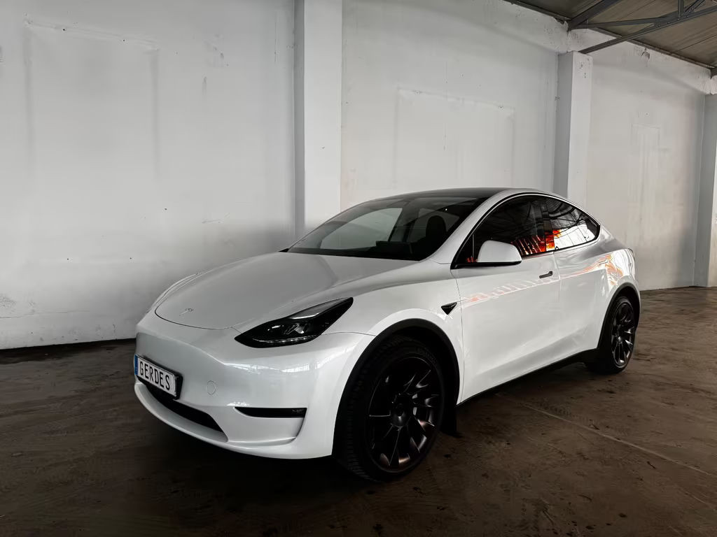 Tesla Model Y 2023 Elektrisch