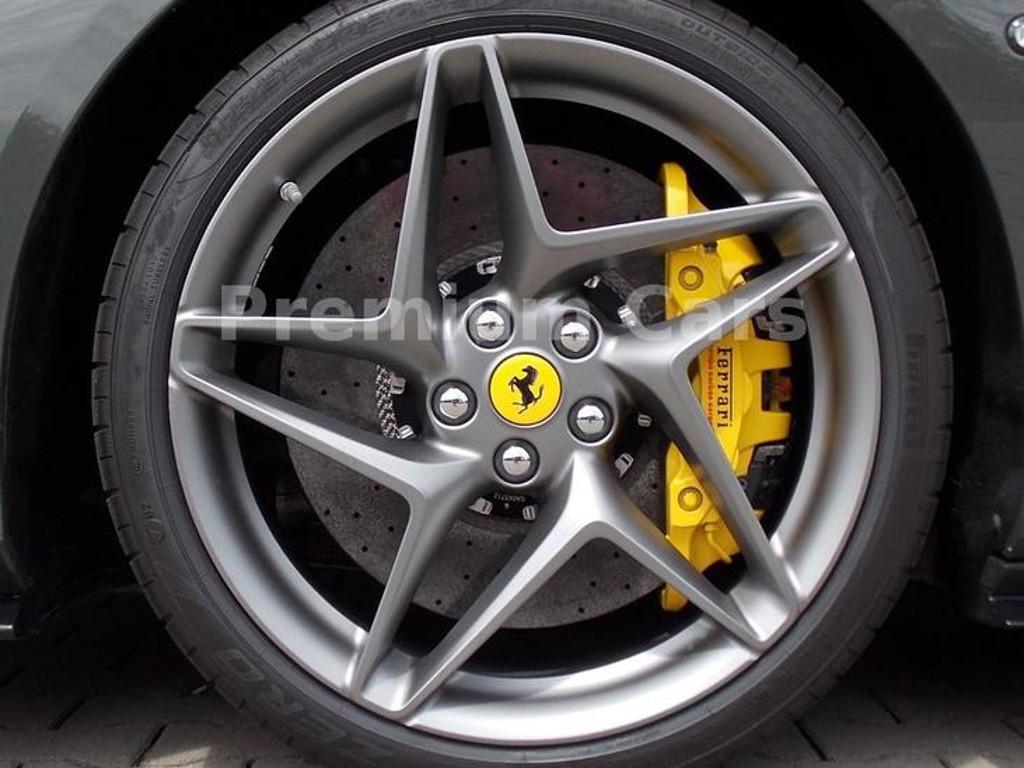 Ferrari F8