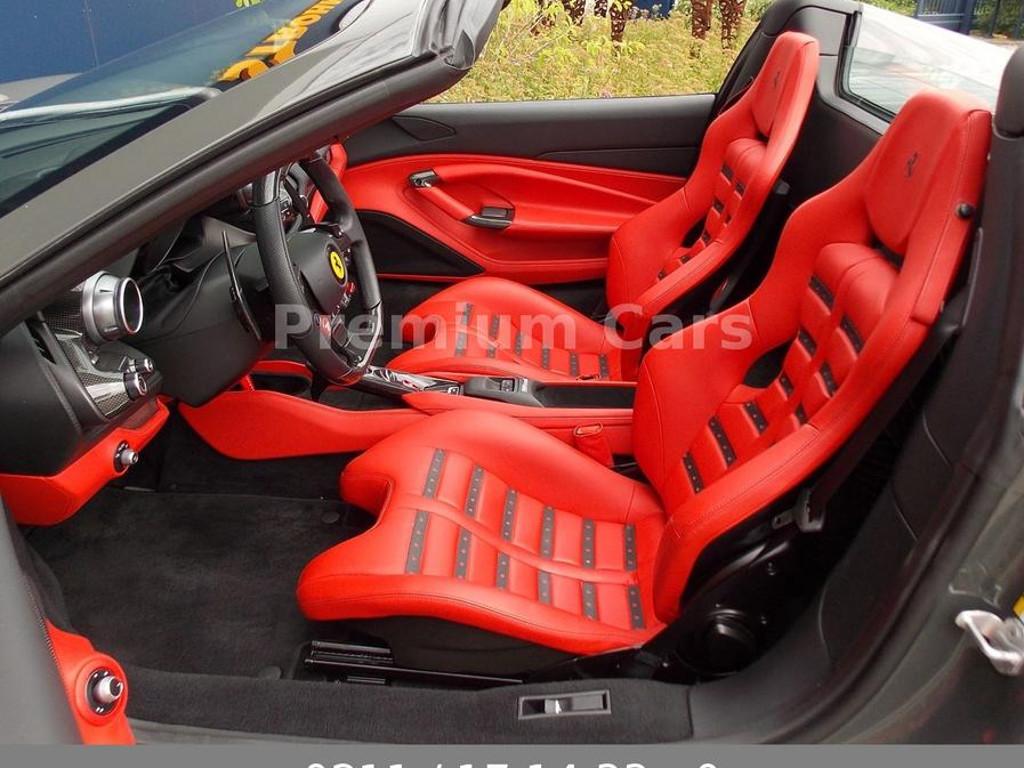 Ferrari F8