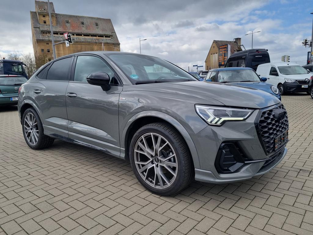 Audi Q3 2024 Benzine