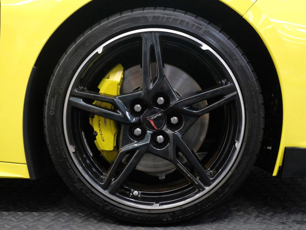 Corvette C8