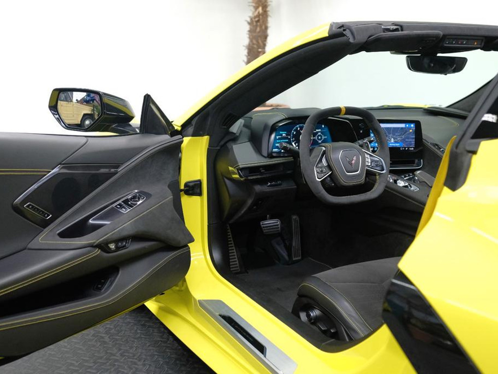 Corvette C8