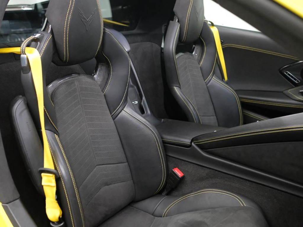 Corvette C8