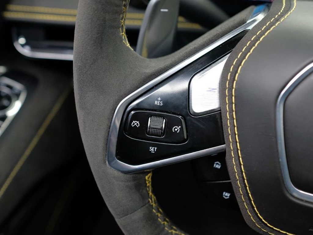 Corvette C8