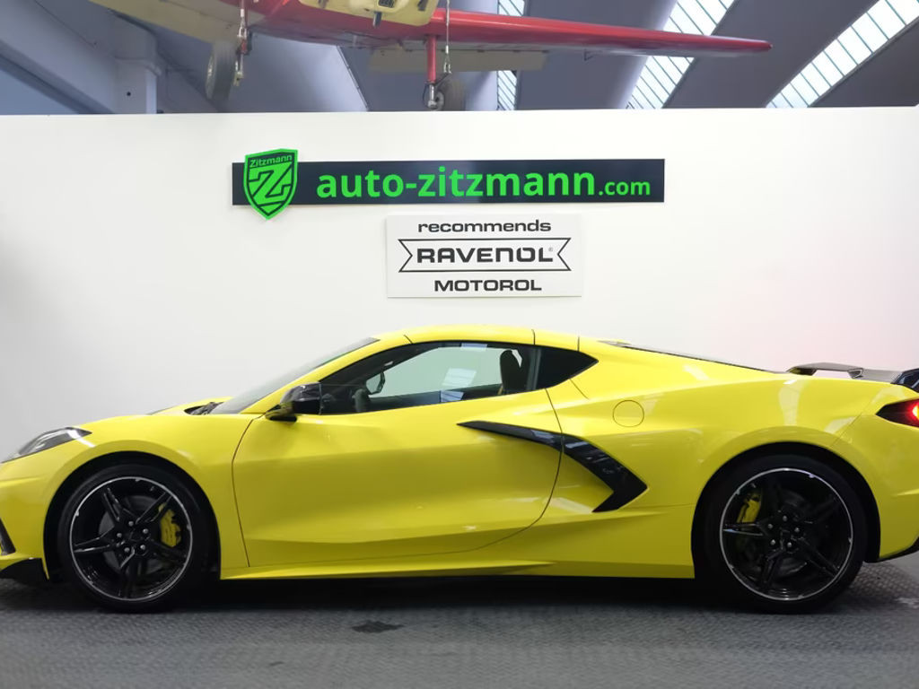 Corvette C8