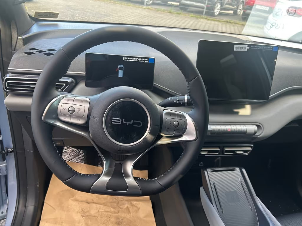 BYD Dolphin