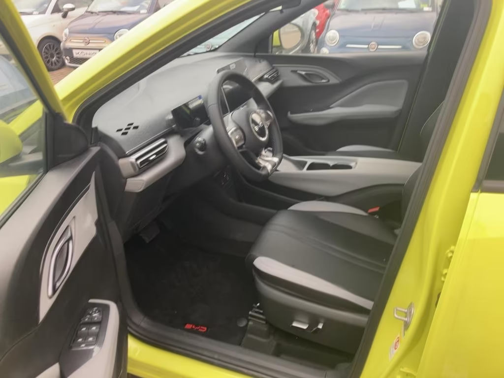 BYD Dolphin