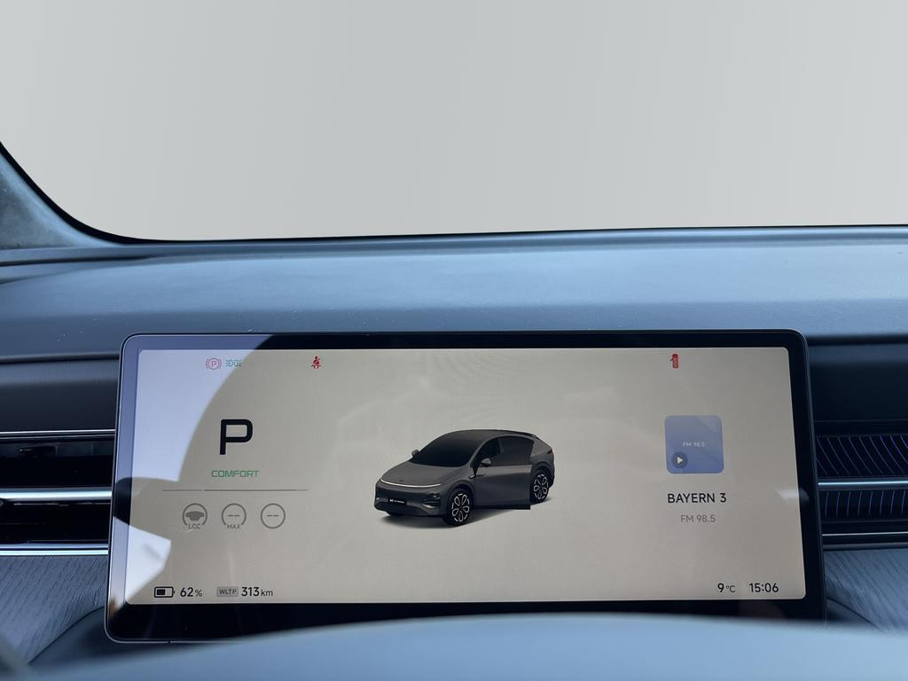 Xpeng G6