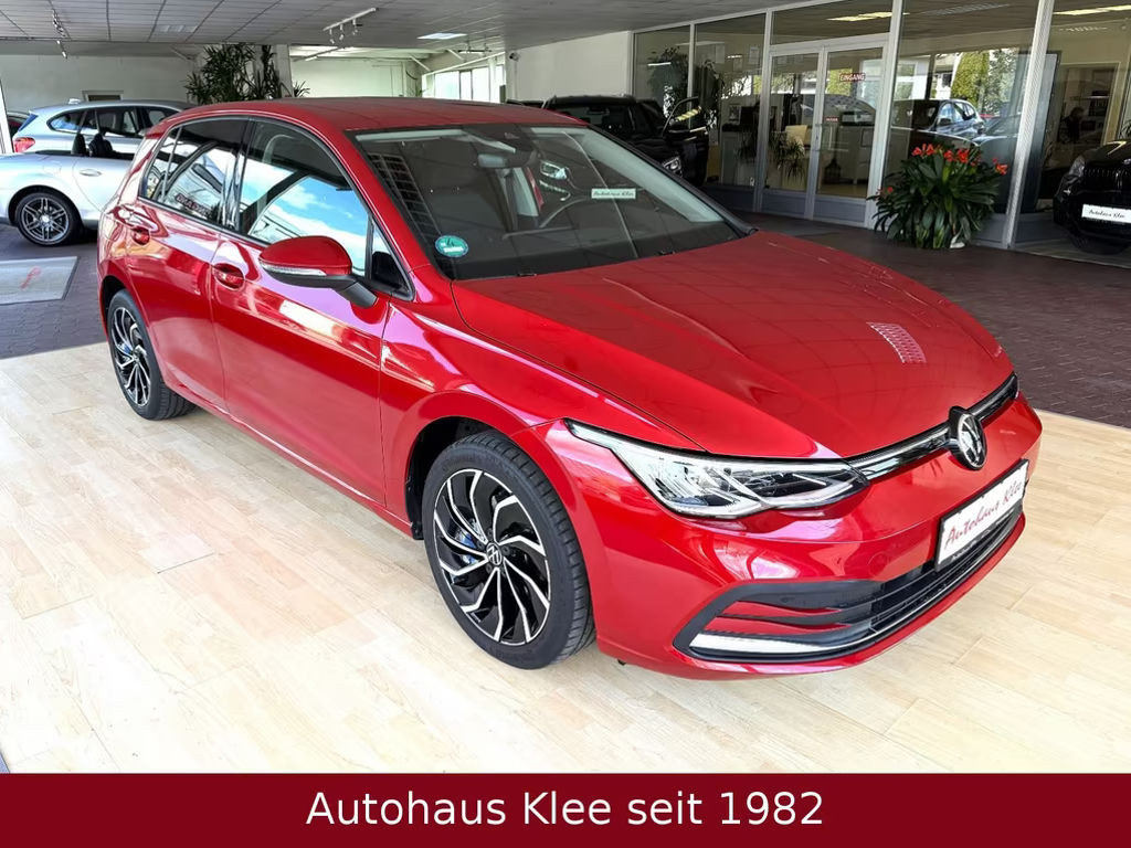 Volkswagen Golf 2022 Benzine