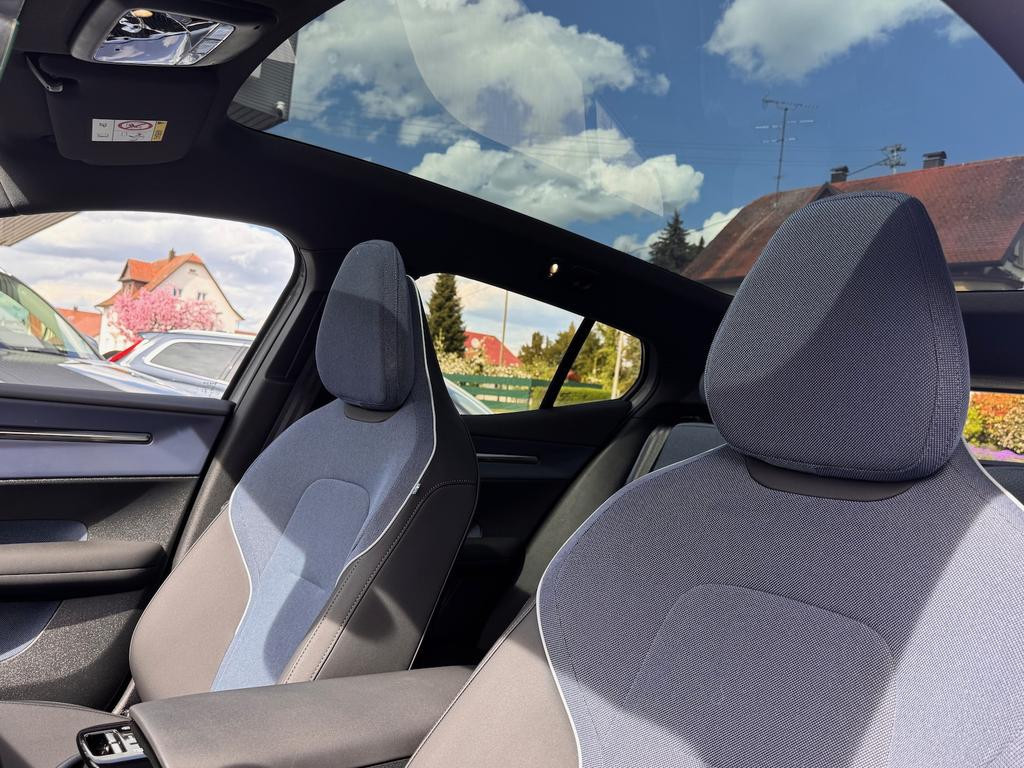 Volvo EX30
