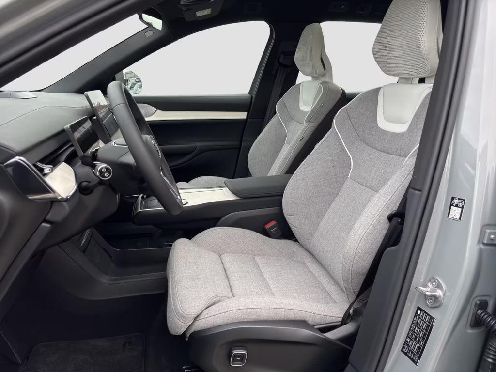 Volvo EX90