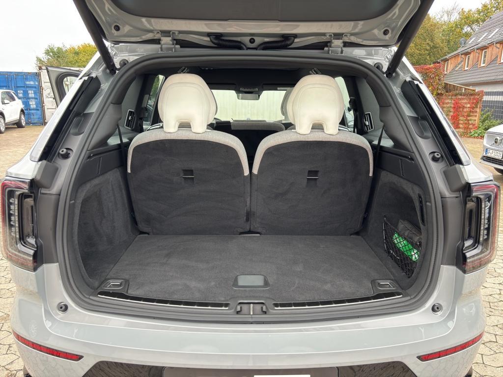 Volvo EX90