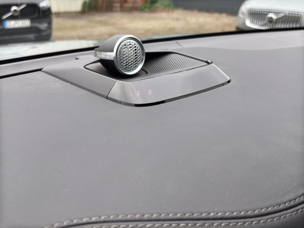 Volvo EX90