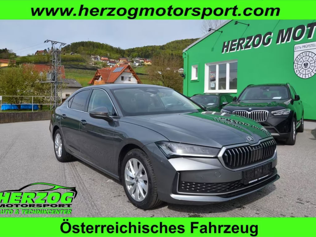 Skoda Superb 2025 Benzine