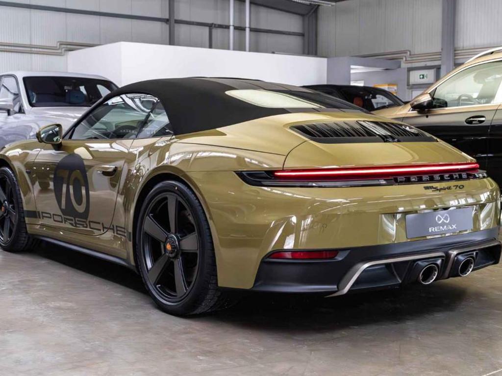 Porsche 911
