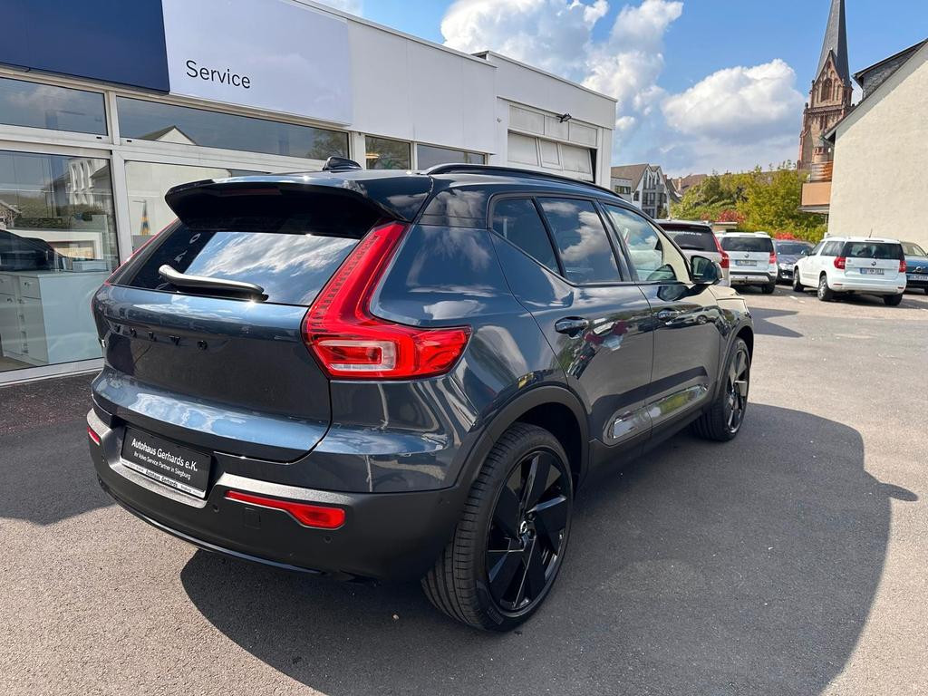 Volvo EX40