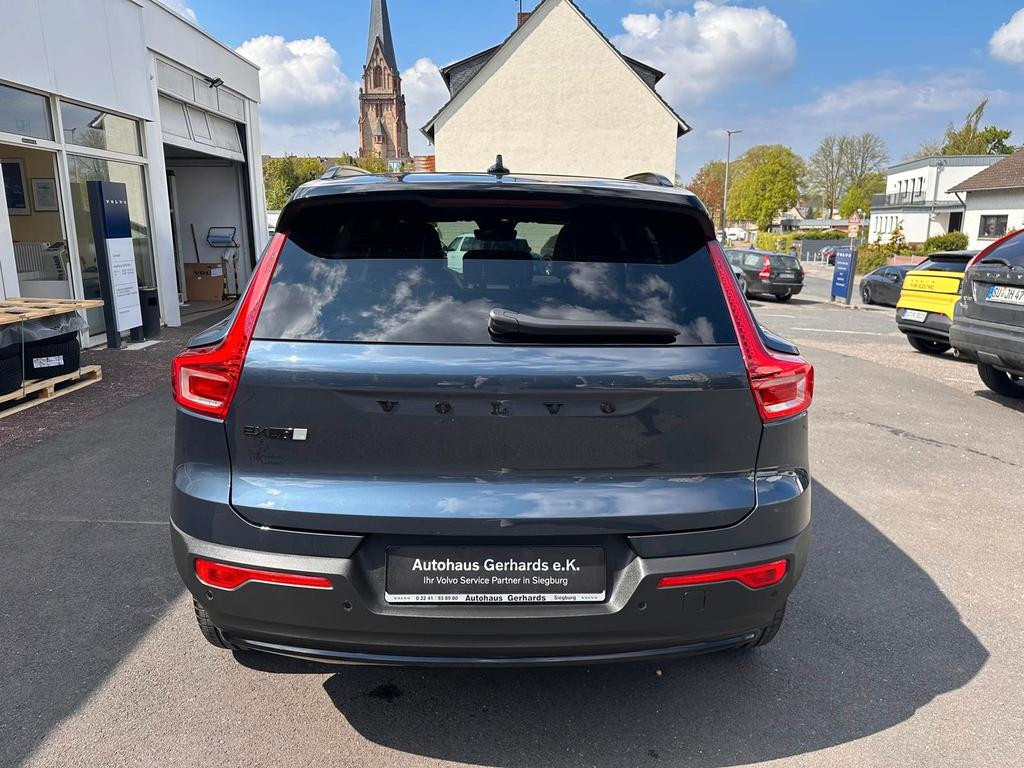 Volvo EX40