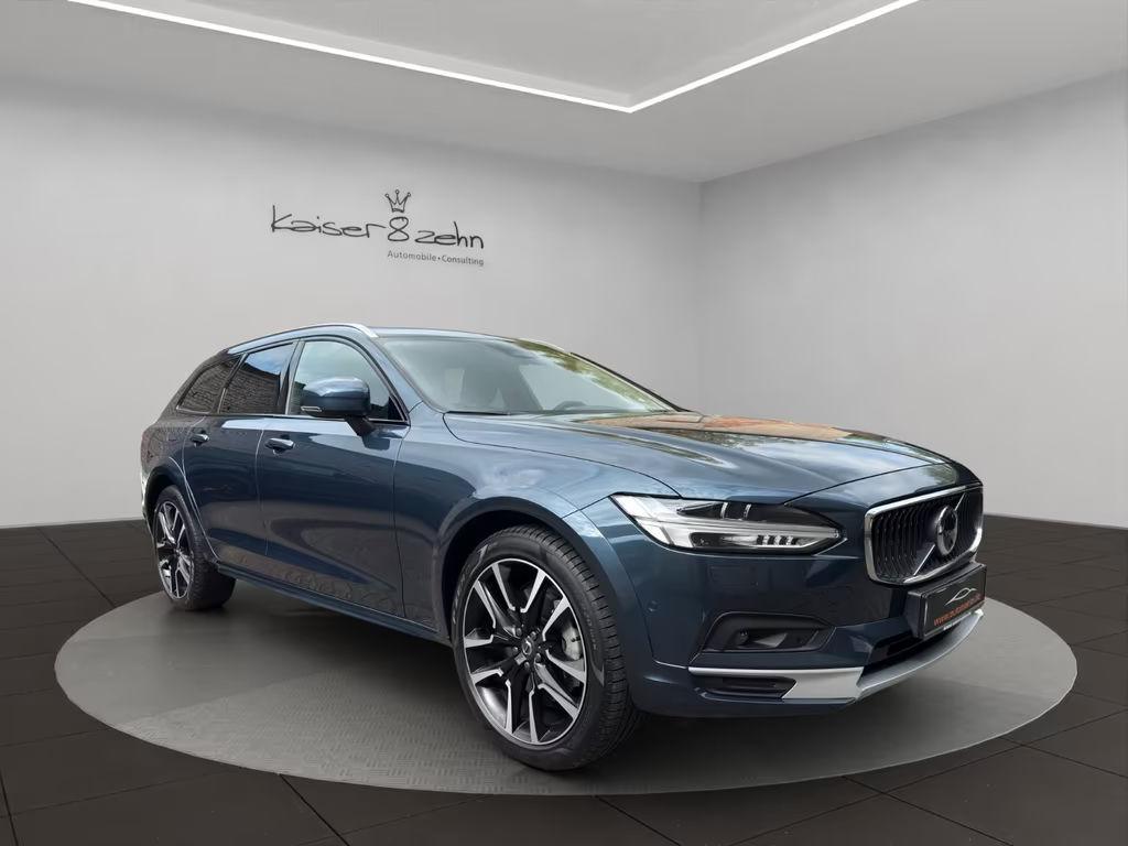 Volvo V90 Cross Country