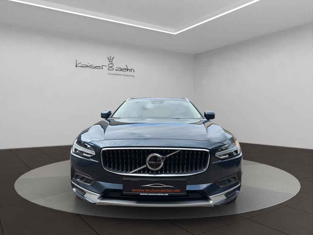 Volvo V90 Cross Country