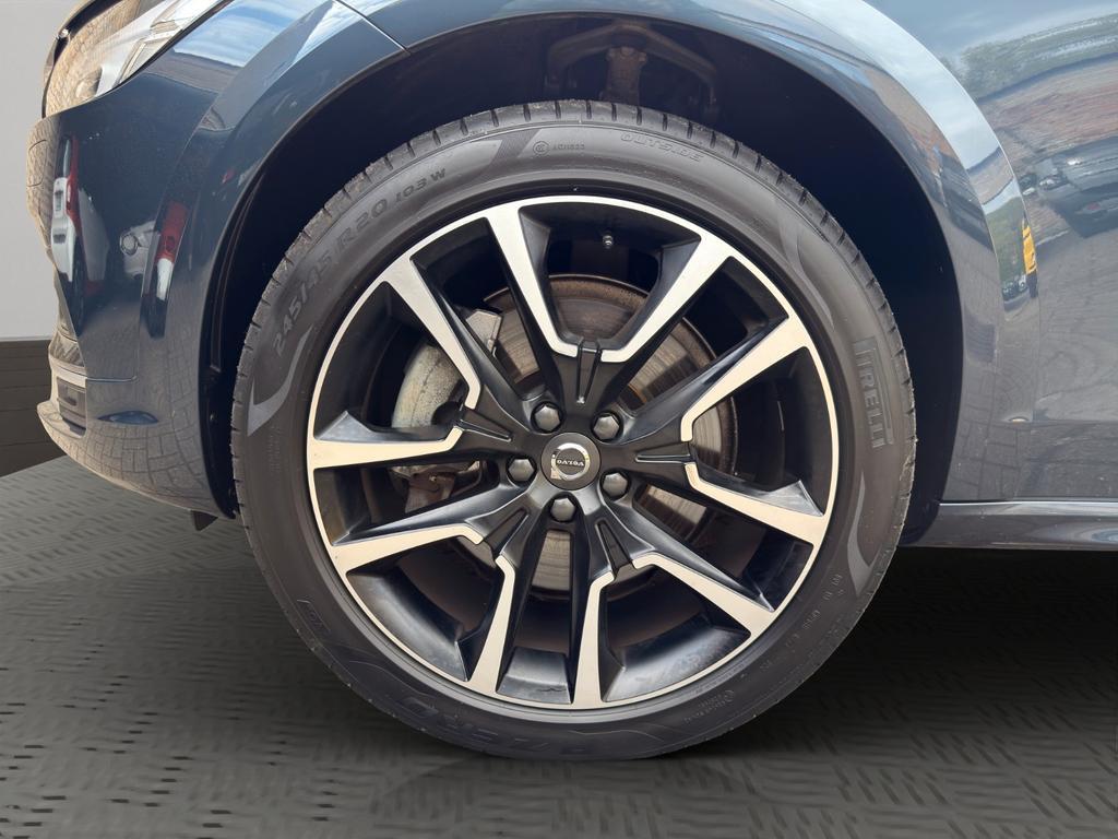 Volvo V90 Cross Country