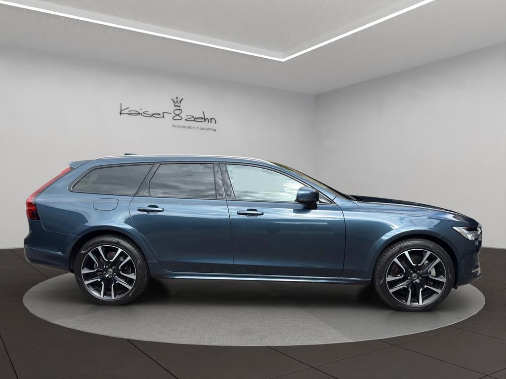 Volvo V90 Cross Country
