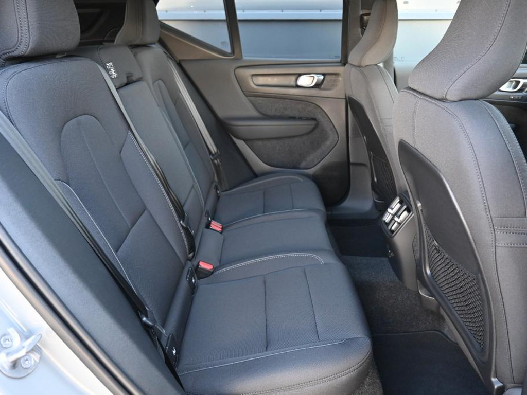 Volvo EX40