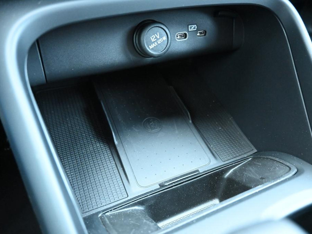 Volvo EX40