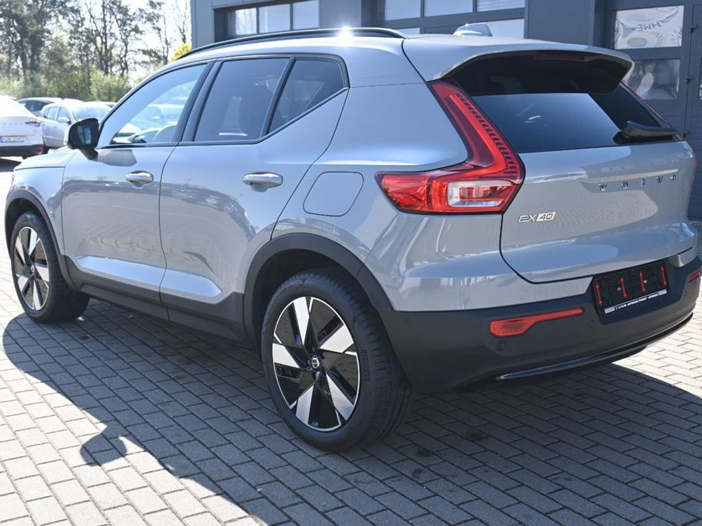 Volvo EX40