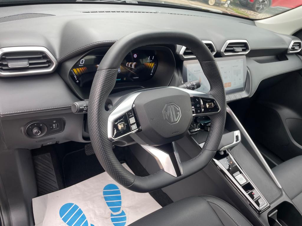 MG ZS