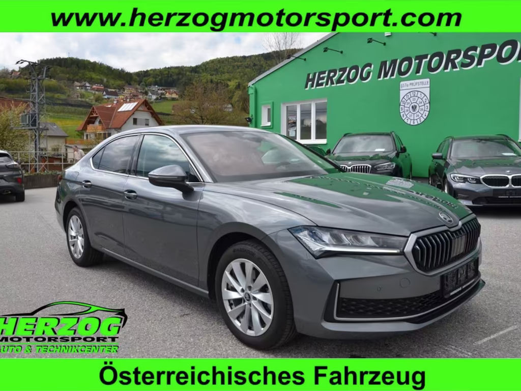 Skoda Superb 2025 Benzine