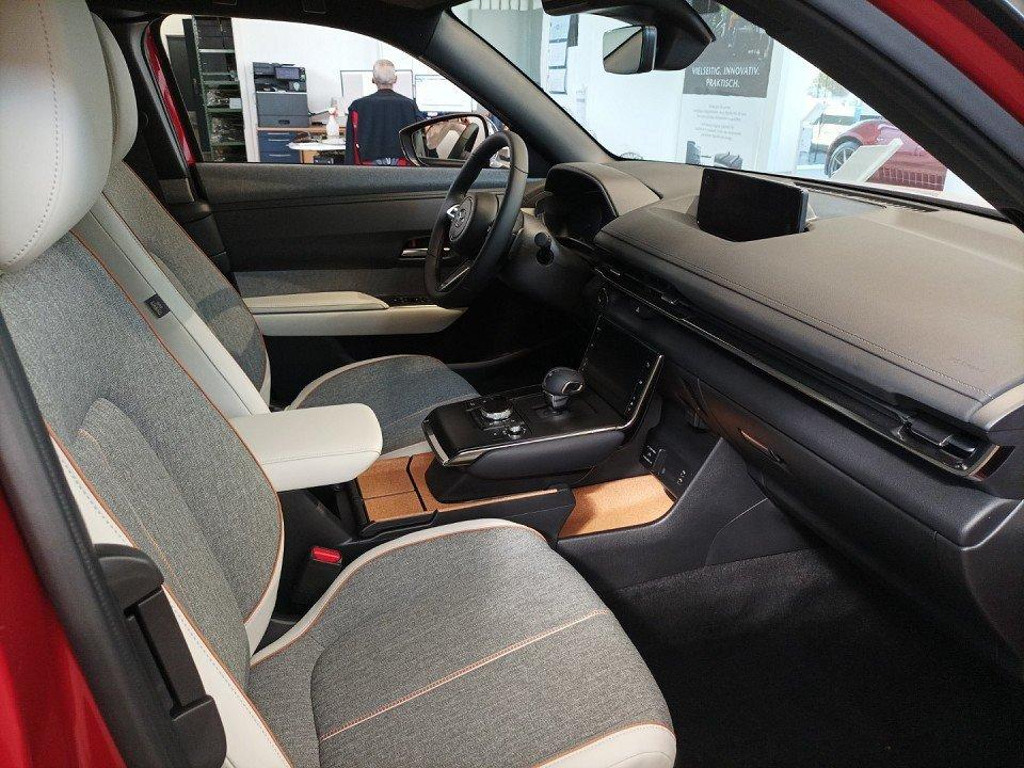 Mazda MX-30