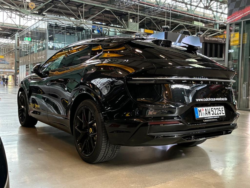 Lotus Eletre