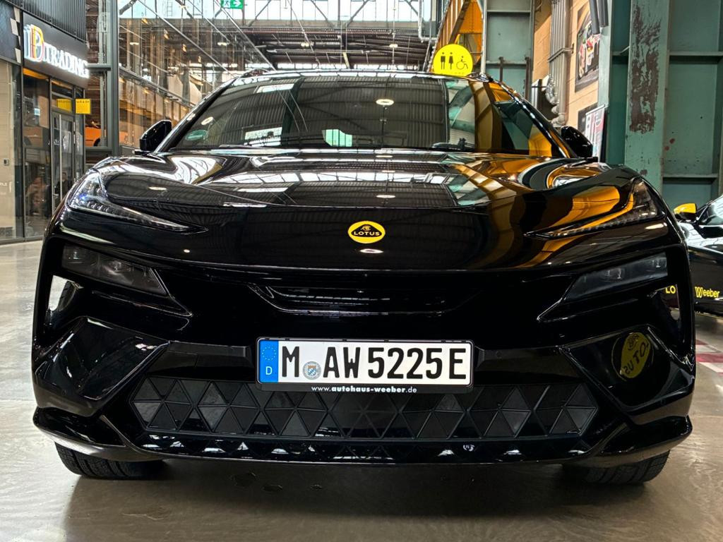 Lotus Eletre