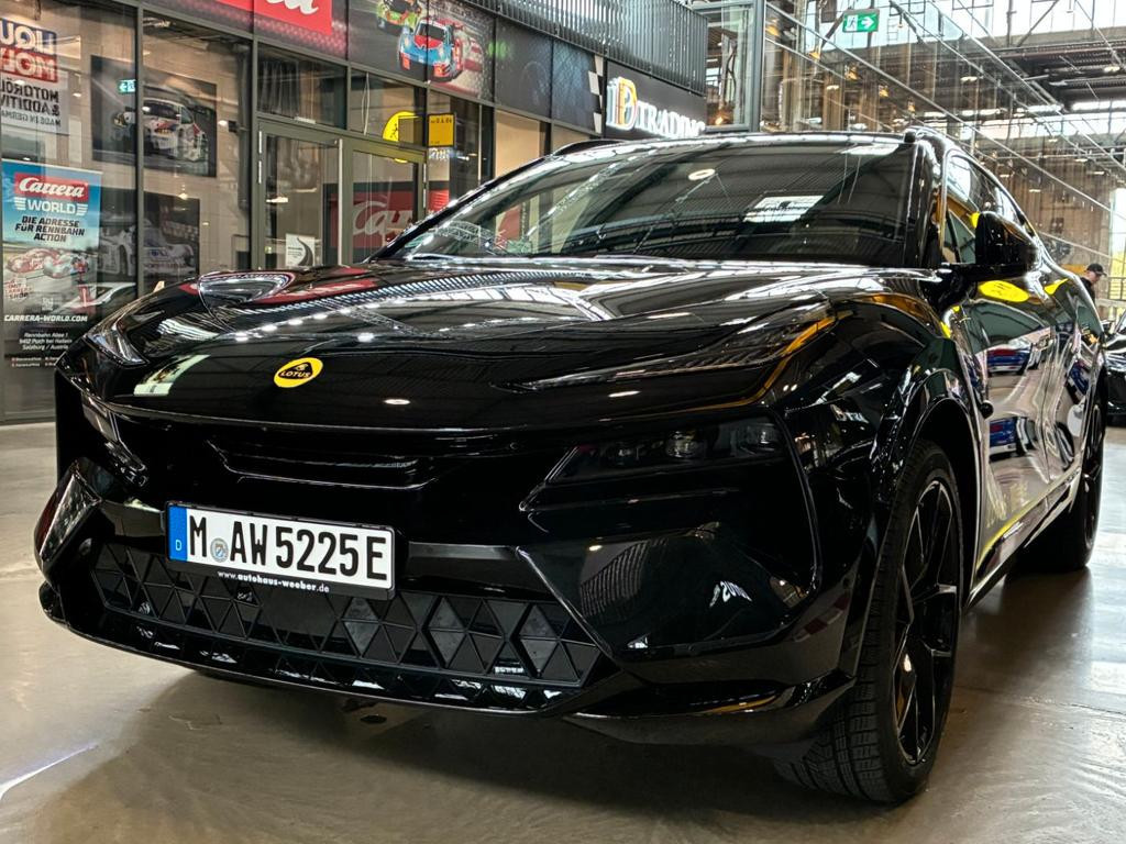 Lotus Eletre