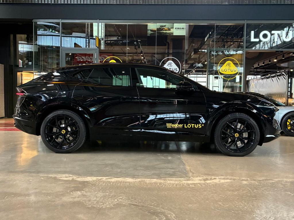Lotus Eletre
