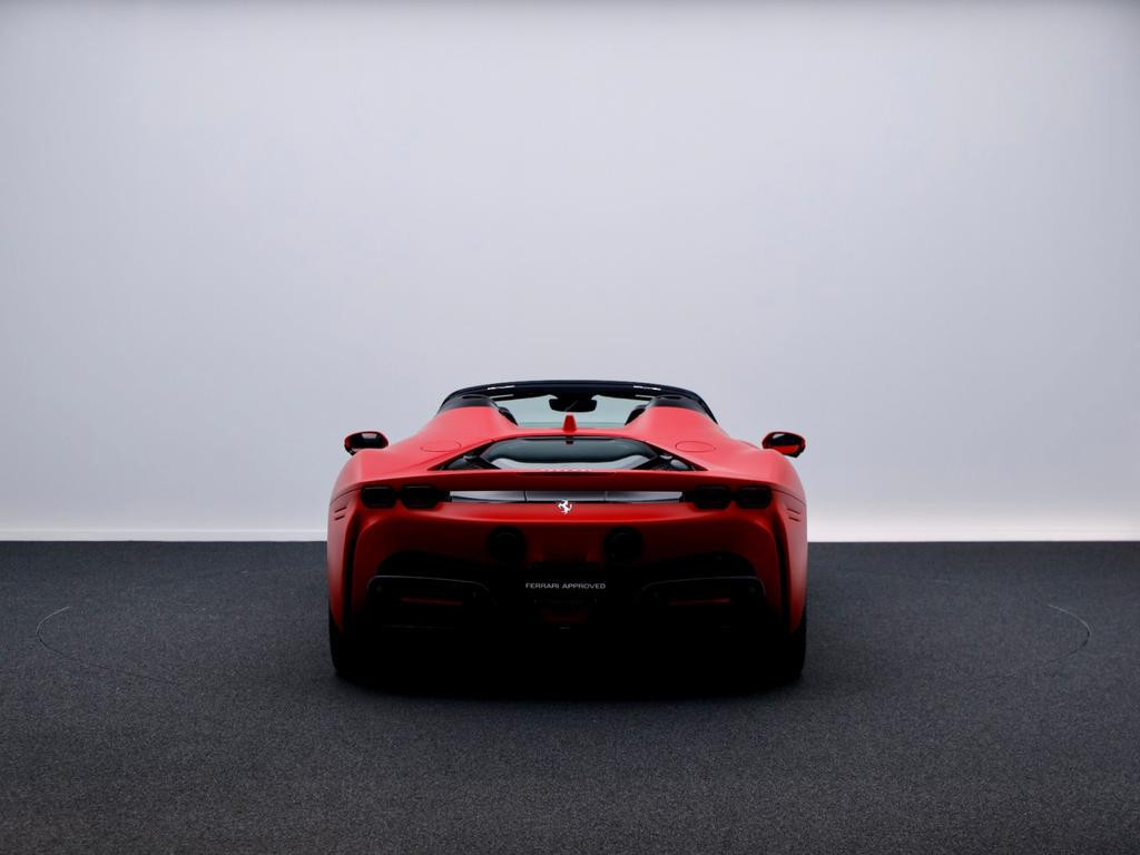 Ferrari SF90