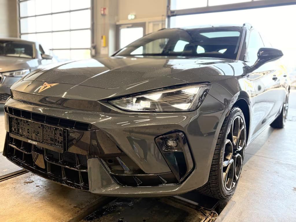 Cupra Leon 2025 Benzine